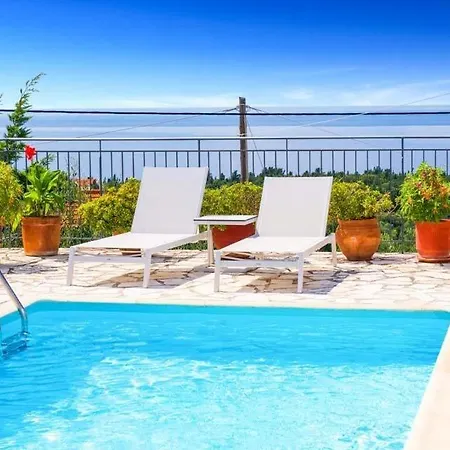 Villa Markantonata Sleeps 5 Pool Air Con Wifi *