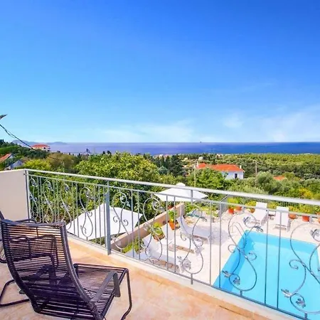Villa Markantonata Sleeps 5 Pool Air Con Wifi Antipata (Erisos)