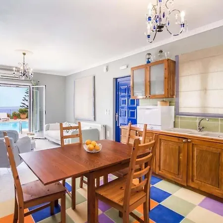 Villa Markantonata Sleeps 5 Pool Air Con Wifi