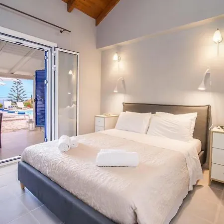 Markantonata Sleeps 5 Pool Air Con Wifi Antipata (Erisos)