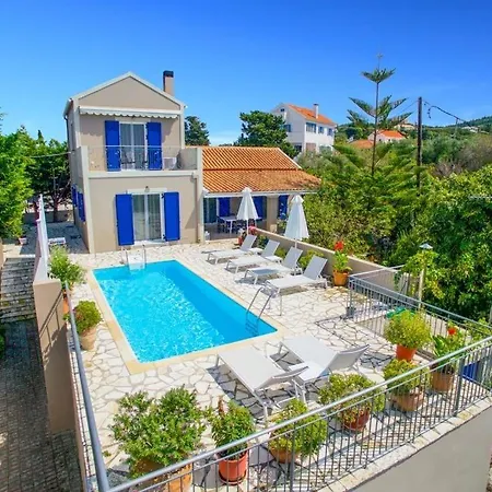 Markantonata Sleeps 5 Pool Air Con Wifi Antipata (Erisos)